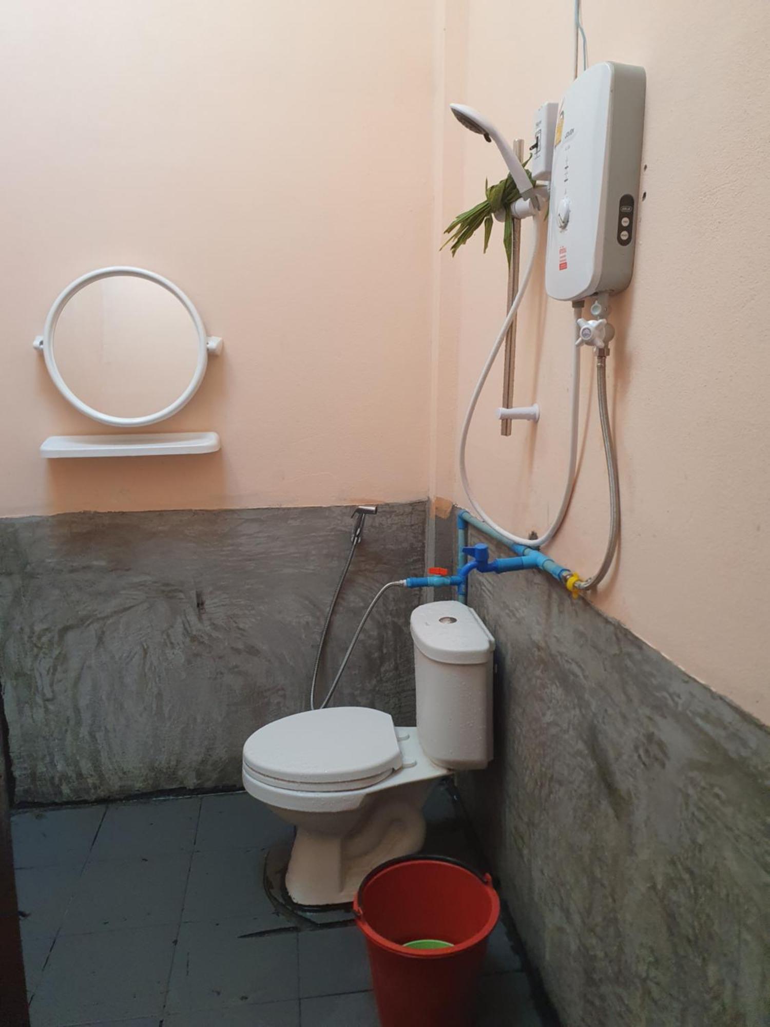Khounxok Guesthouse Nong Khiaw Екстер'єр фото