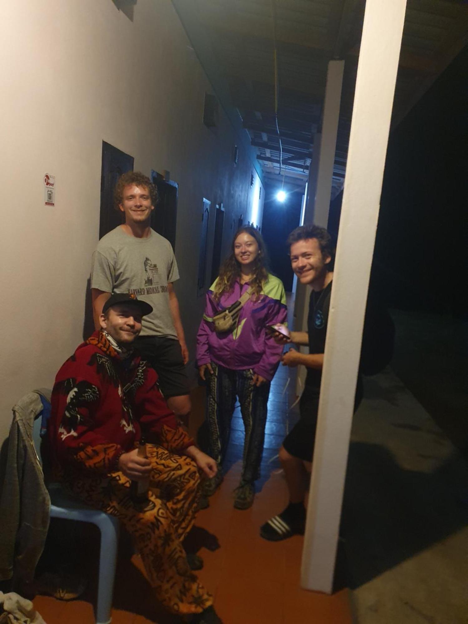 Khounxok Guesthouse Nong Khiaw Екстер'єр фото
